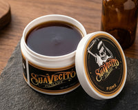 Suavecito Firme Hold Pomade - open potje met zichtbare inhoud en textuur