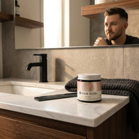 Shear Revival Loyal Sea Clay Styling Balm - product in moderne thuis-setting